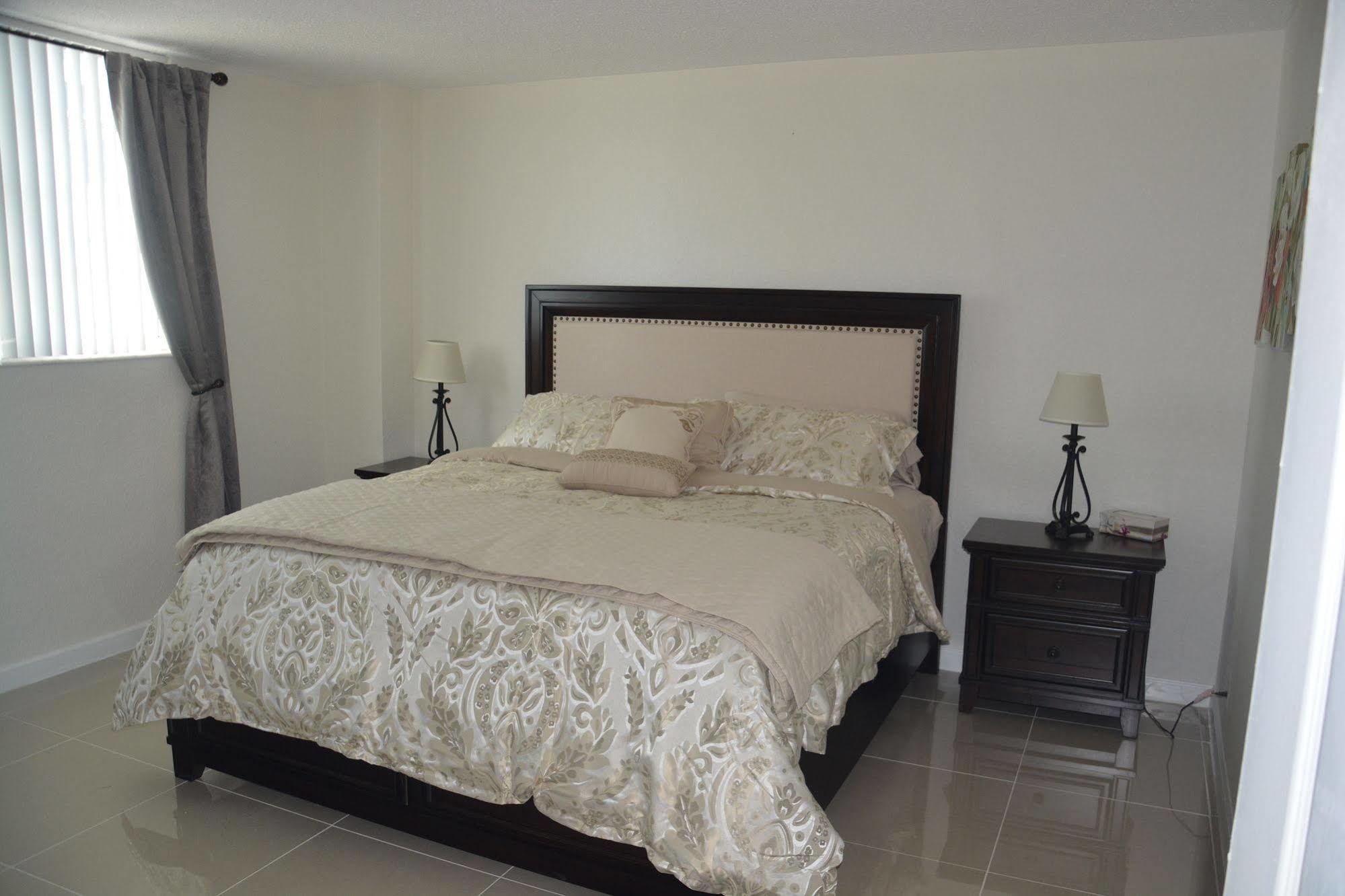 Apartments At Sian Residences Hallandale Beach Ngoại thất bức ảnh